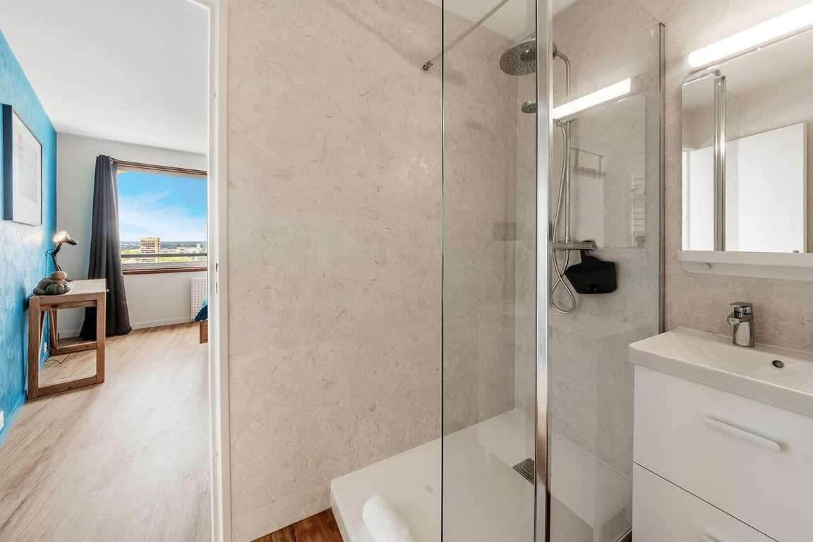 Bellevue, Appartement T2, Terrasse & Parking Rennes Exteriör bild